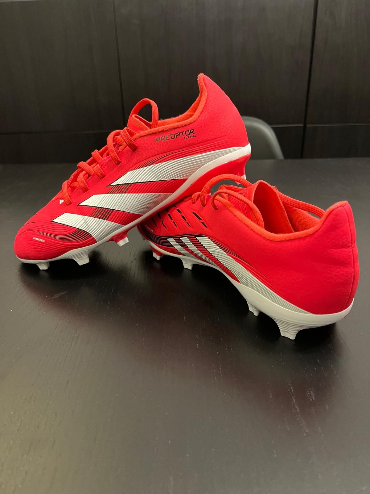 Chuteiras Adidas Predator cordões