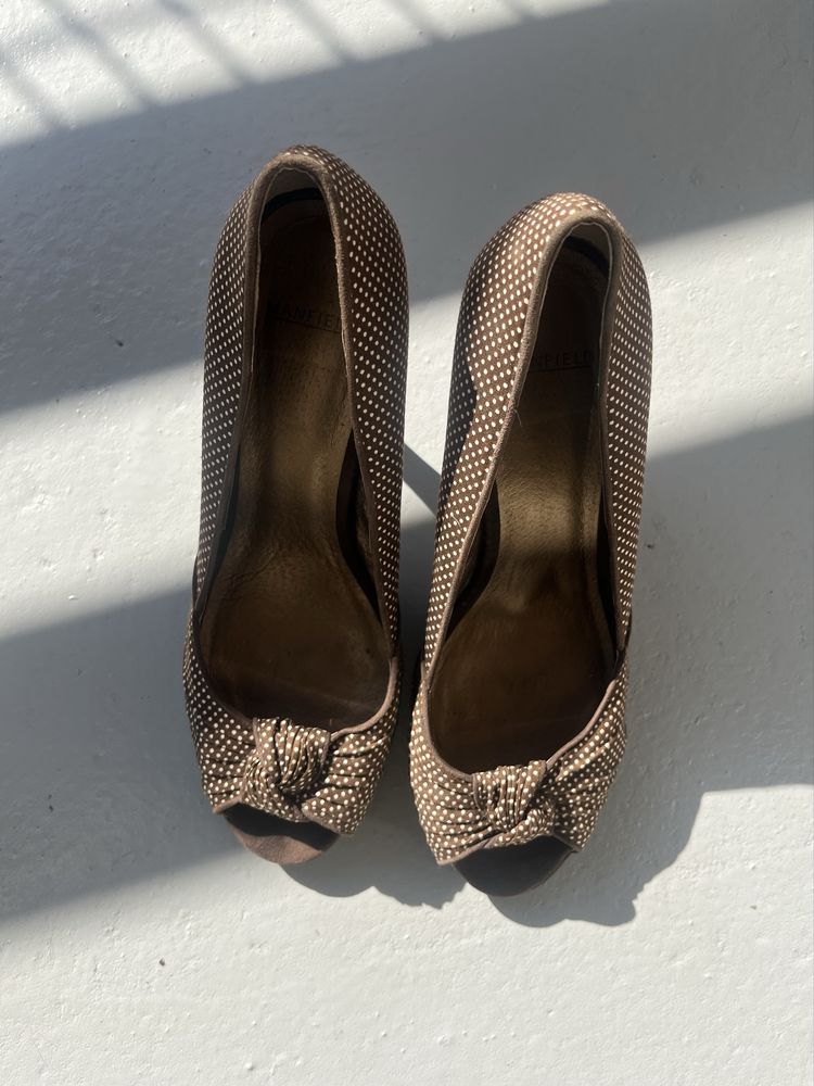 Szpilki manfield rozmiar 42