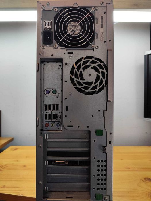 Komputer do grania i do pracy HP Z400. RX 470 4gb, SSD+HDD 1TB