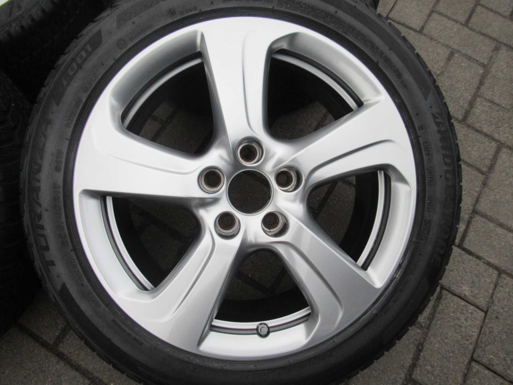 Felgi 17 Opel Vectra Astra Zafira 5x110 7x17 ET44 oryginał TPMS