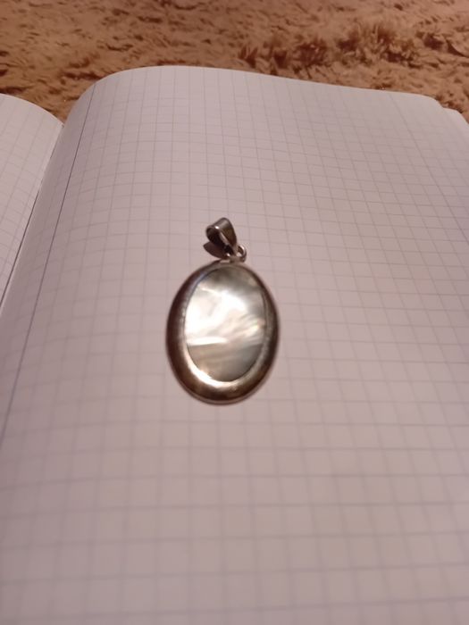 Medalha em Prata e Madrepérola