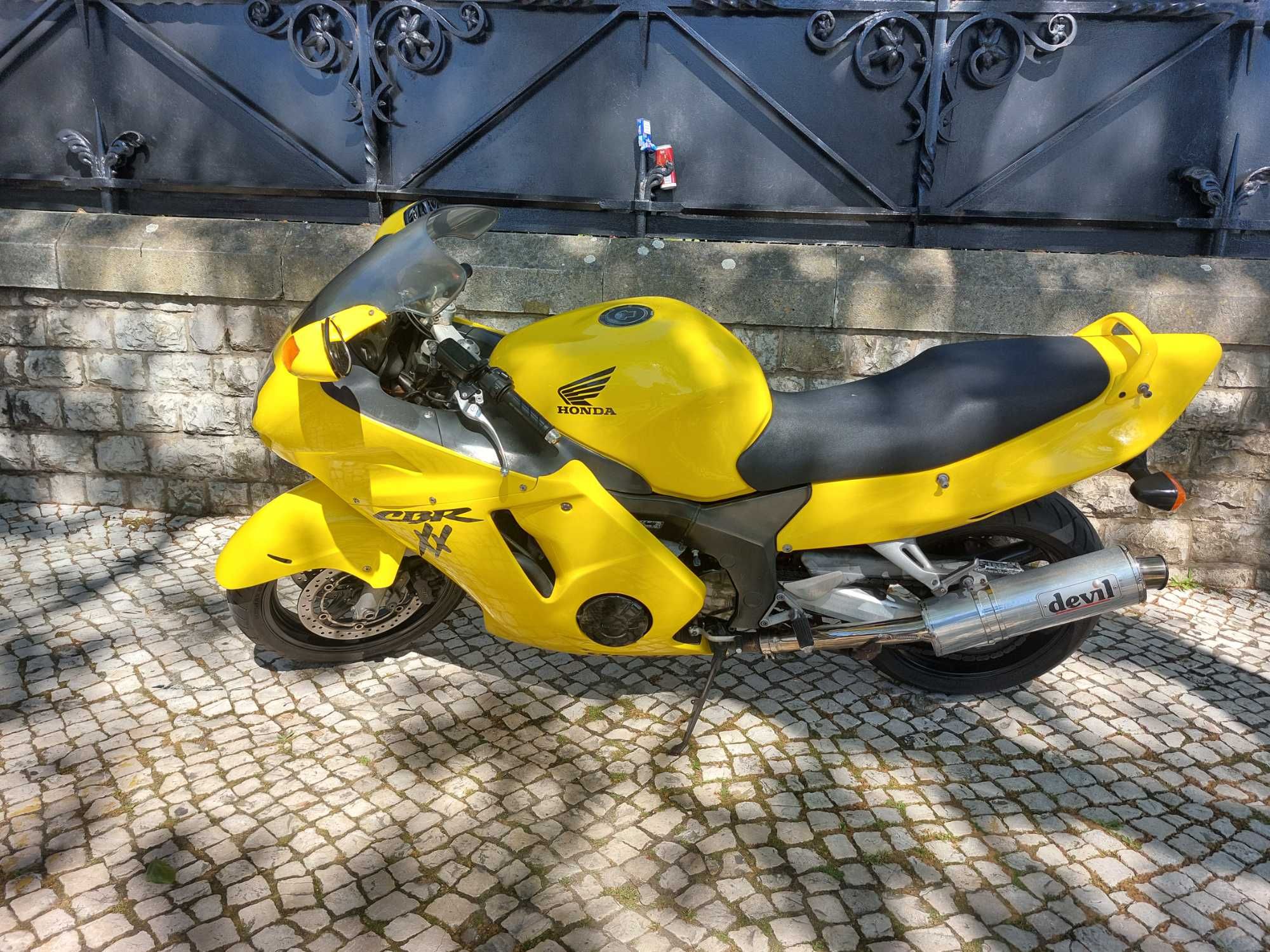 honda cbr 1100XX