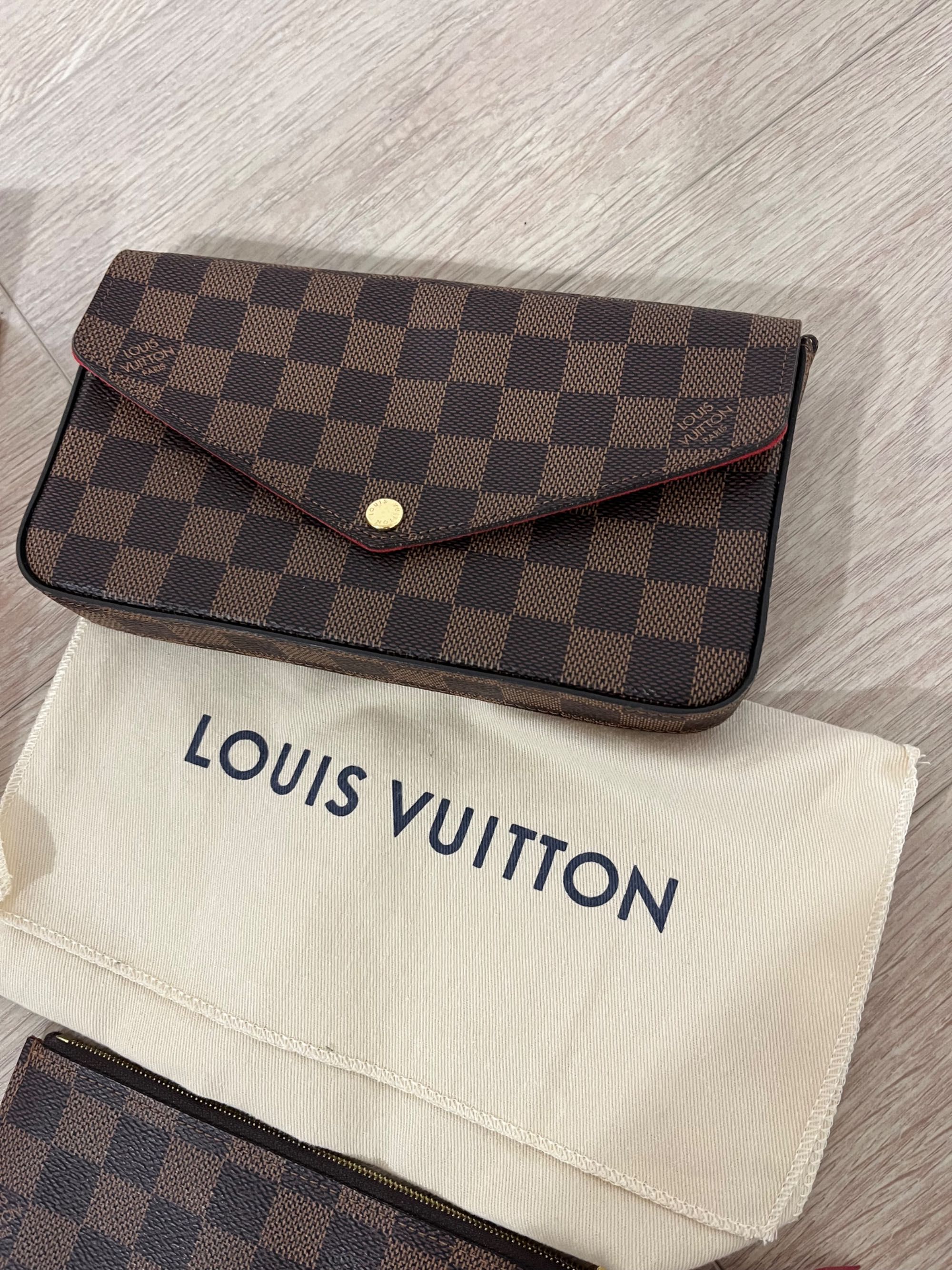 LOUIS VUITTON
felicie pochette