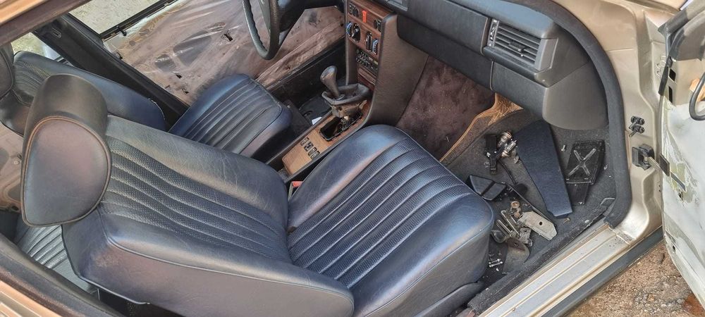 Mercedes 300Turbodiesel W124 e Mercedes 300E W124 para venda as peças