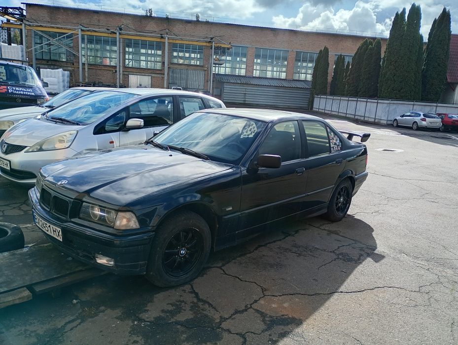 Bmw e36 1.8 бенз