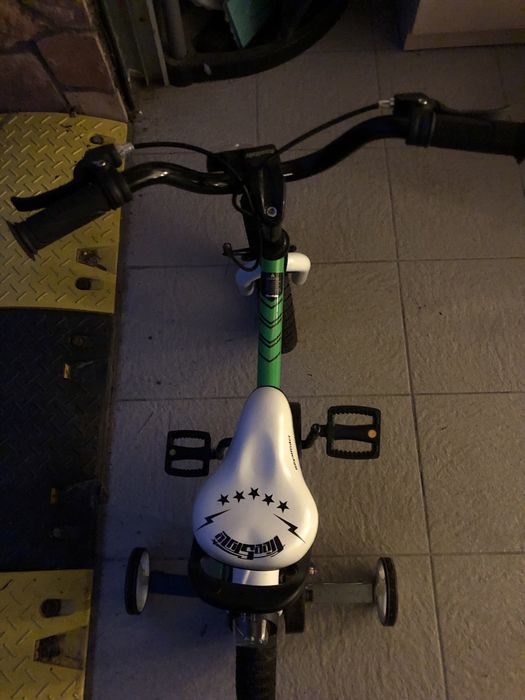 Дитячий велосипед.