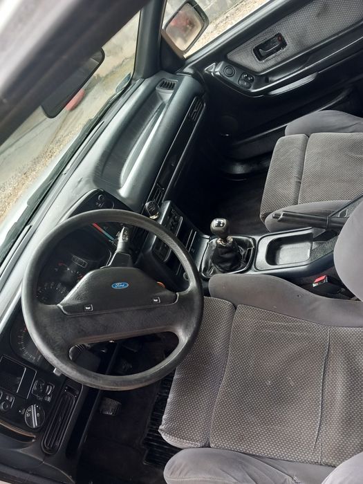 Sprzedam forda scorpio 2 4 b okazja unikat