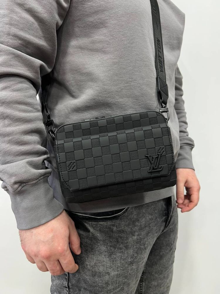 Чоловіча сумка - Louis Vuitton