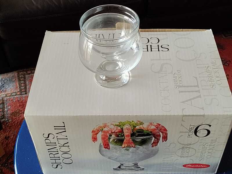 Taças de vidro para cocktail de camarão