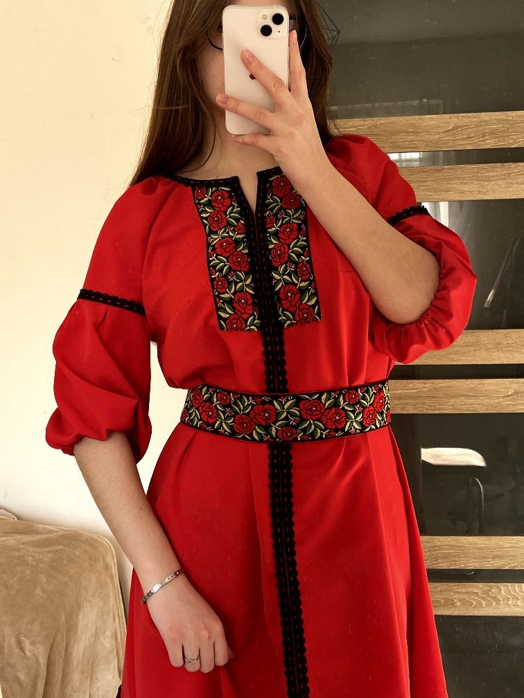 Вишите плаття. Вишиванка
