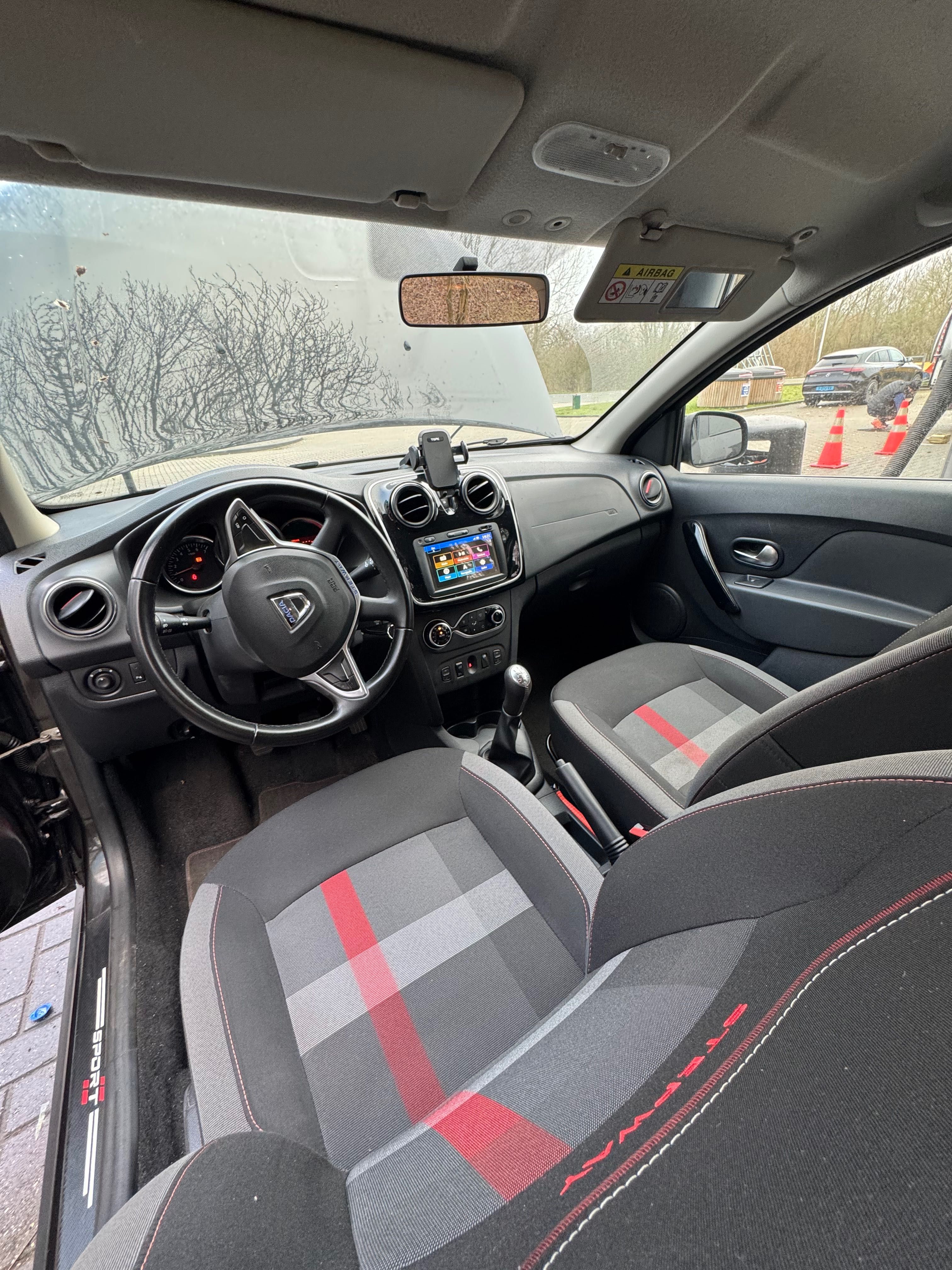 MCV 0.9 TCe Stepway Tech Road