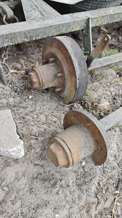 Osie do wozu  konnego