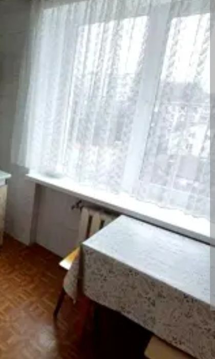 Возьму девочку на квартиру