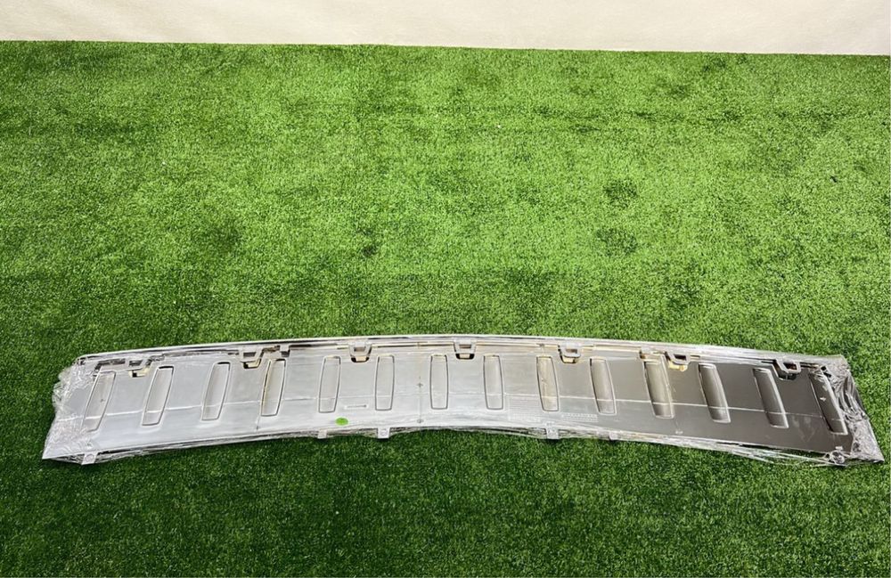 Хром накладка заднего бампера Mercedes GL GLS ML GLE X166 W166