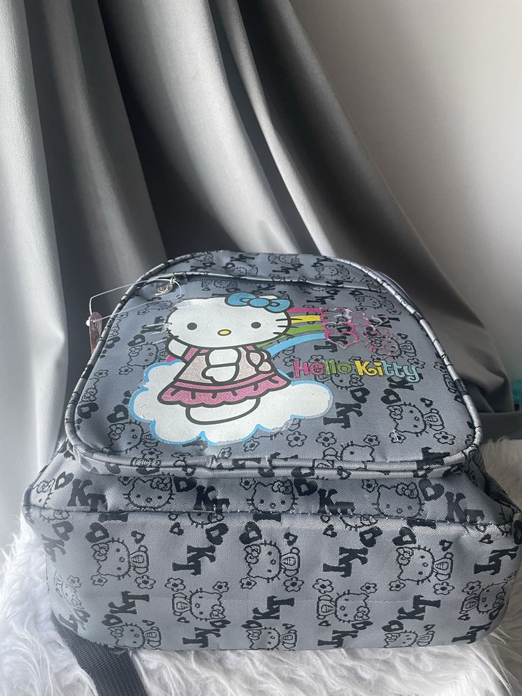 Nowy plecak Hello Kitty