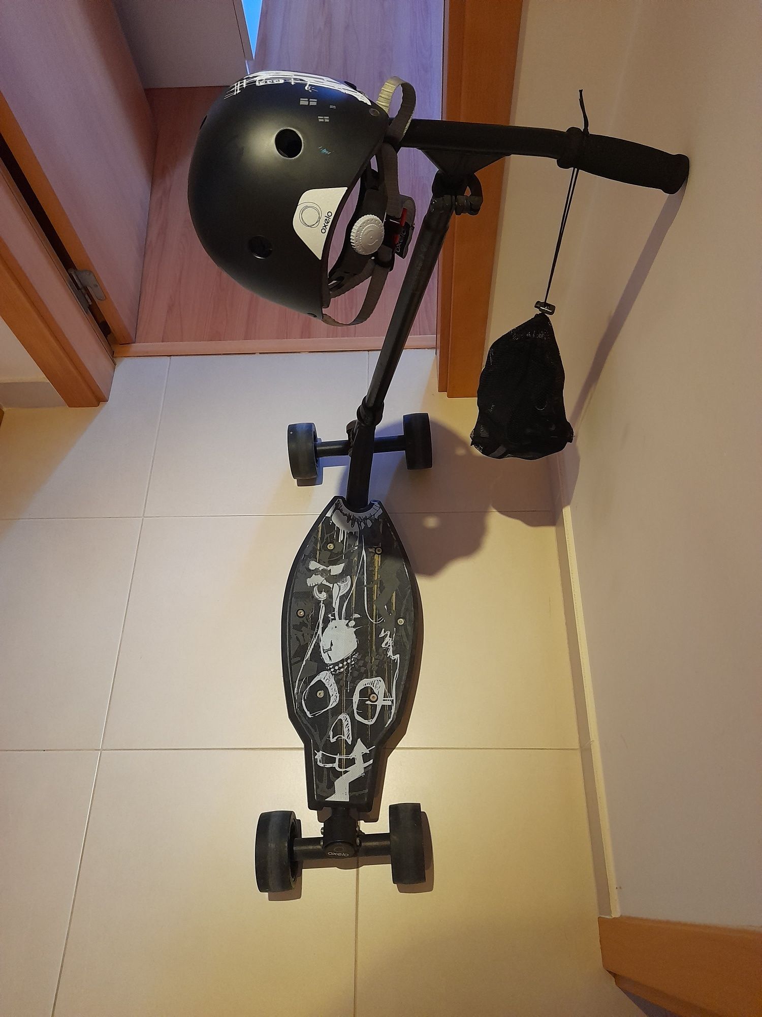 Trotinete Oxelo Stunstreet (4 rodas) + equipamento de proteção