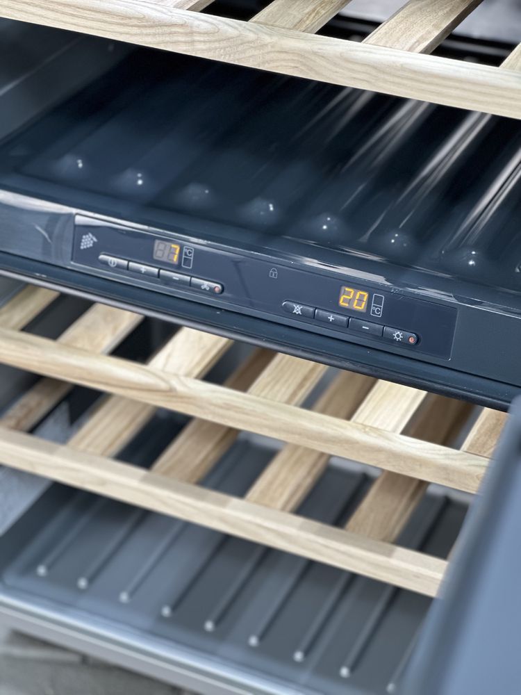 Преміум сегмент! Вбудована винна шафа Miele KWT 4154 UG-1