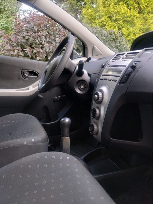 Toyota Yaris II 1.0 LPG, zadbany, bez korozji, krajowy