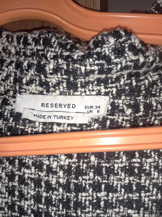 Твідова сукня-сорочка від Reserved