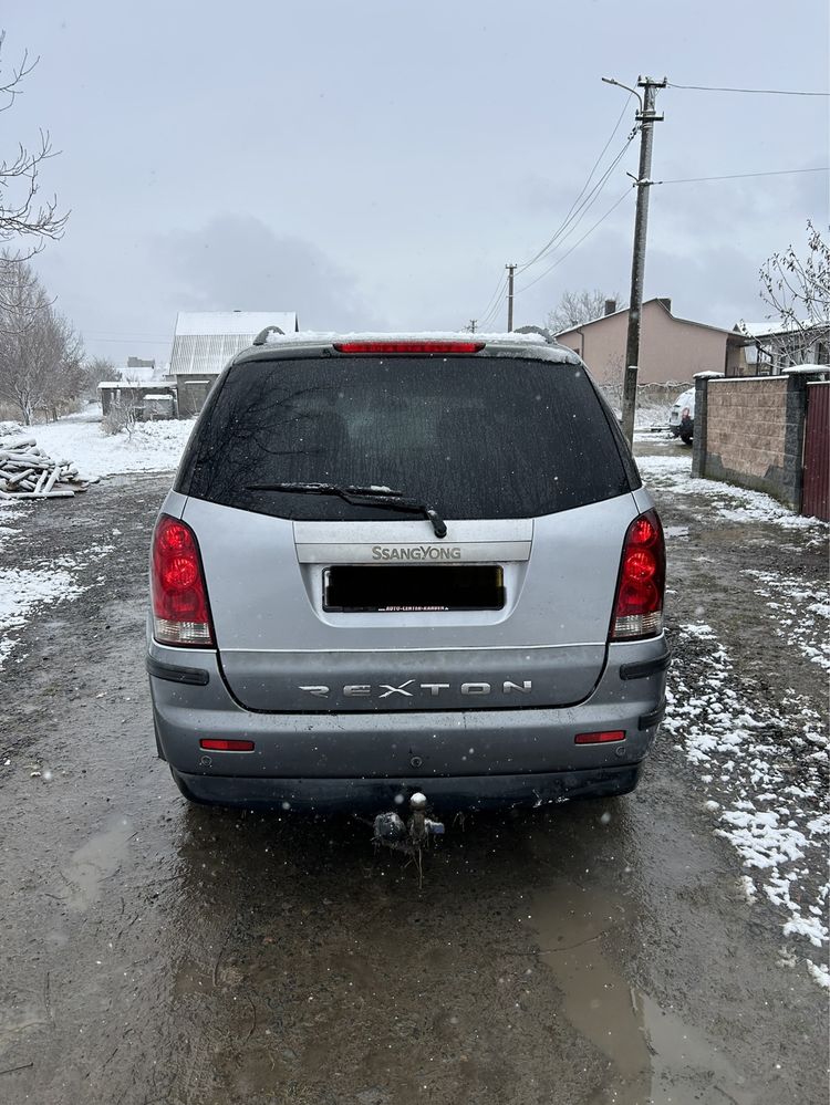 Розборка запчастини шрот Ssangyong Rexton. 2.7 дизель