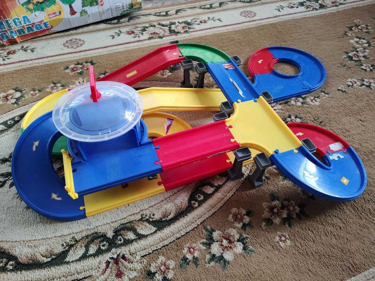 Гараж з дорогою KID CARS 3D WADER 53130 (довжина 5,5 М)
