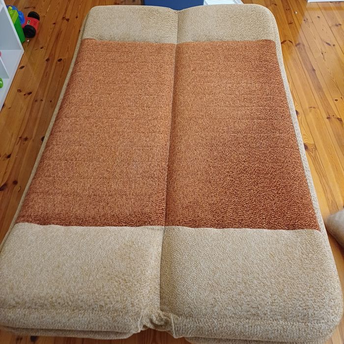 Kanapa rozkładana, wersalka