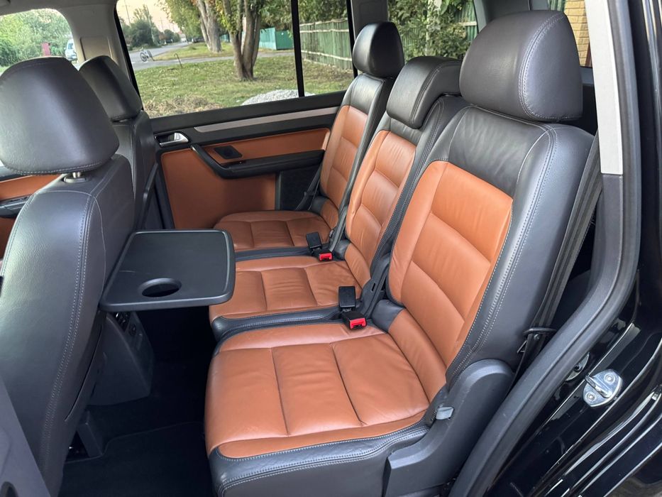 Фольксваген тоуран