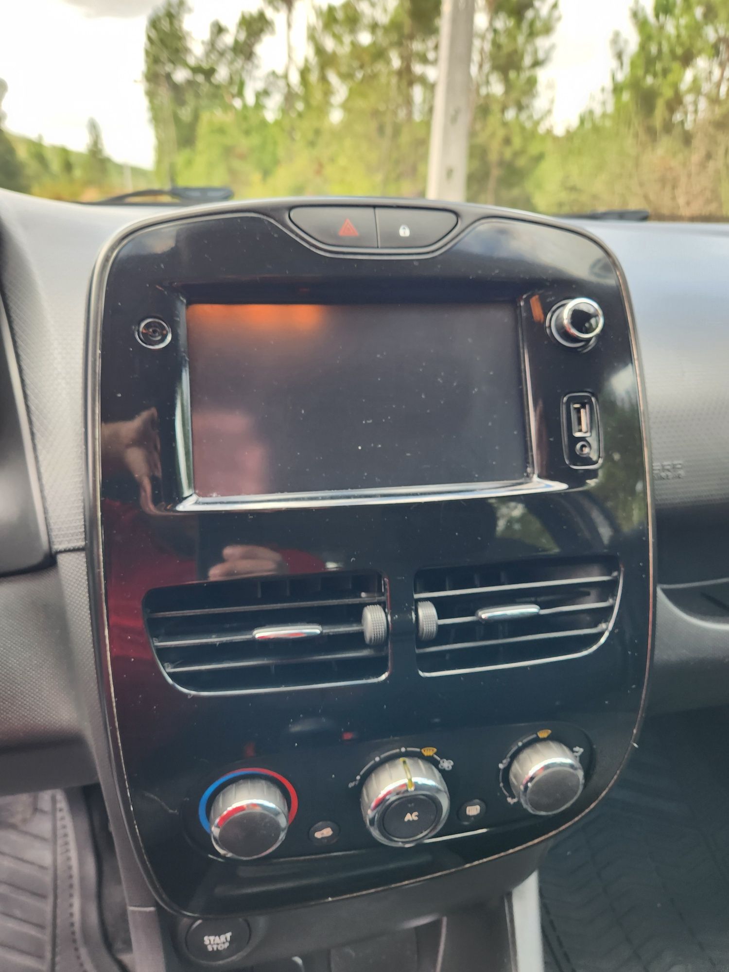Renault clio 1.5 DCi 18 meses de garantia