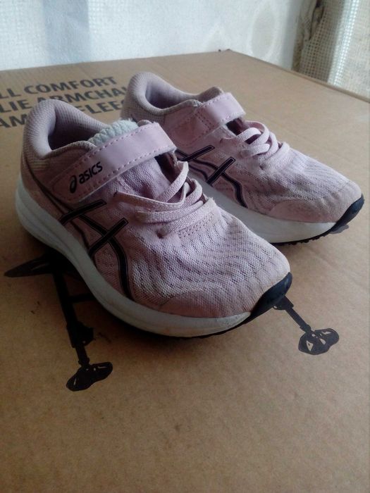 Дитячі кросівки ASICS / 30 розмір