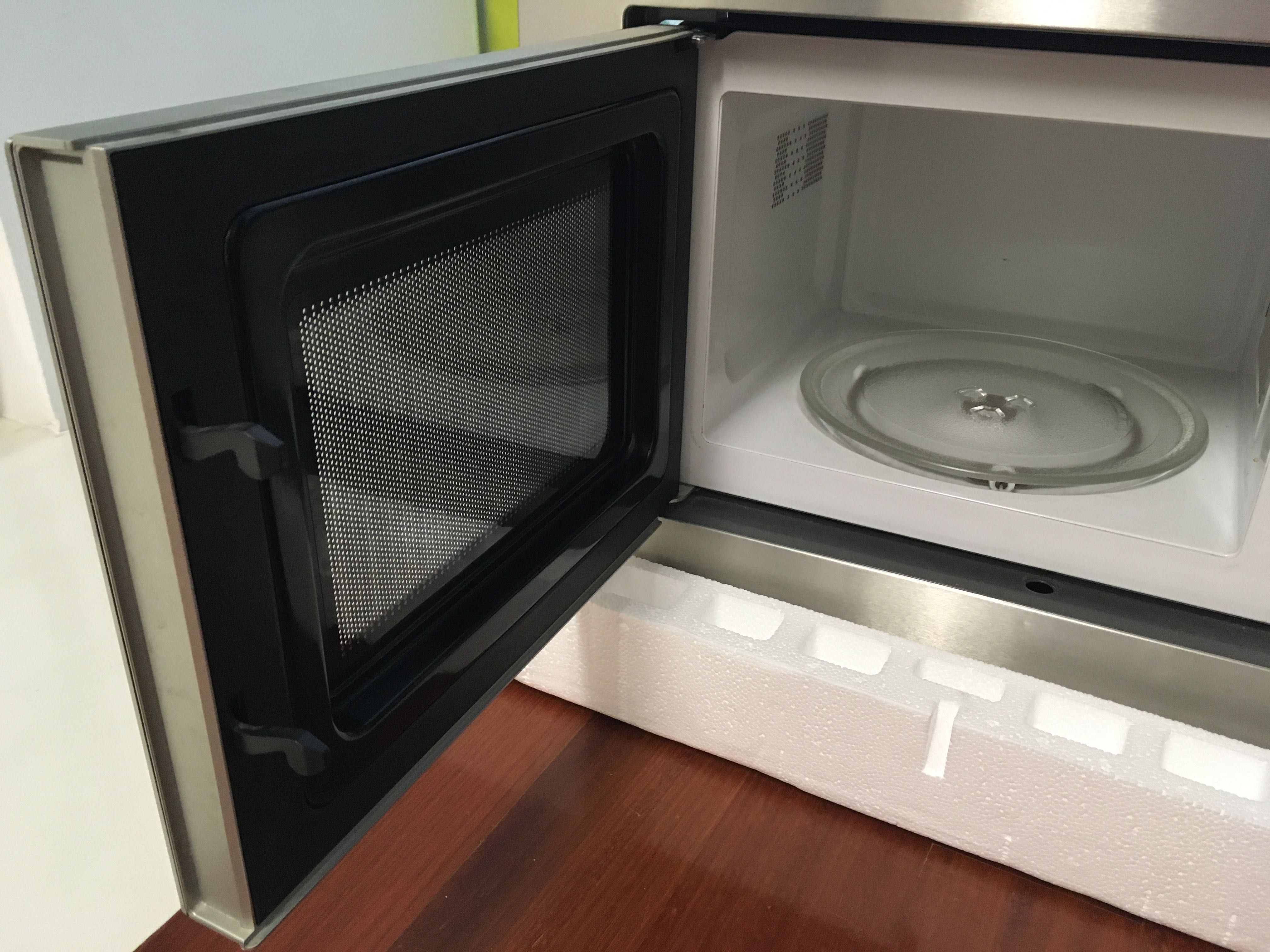 Microondas Balay em inox (encastrar)