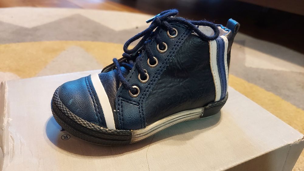 Trzewik, buty chłopięce jesienne Kornecki r. 21 skóra