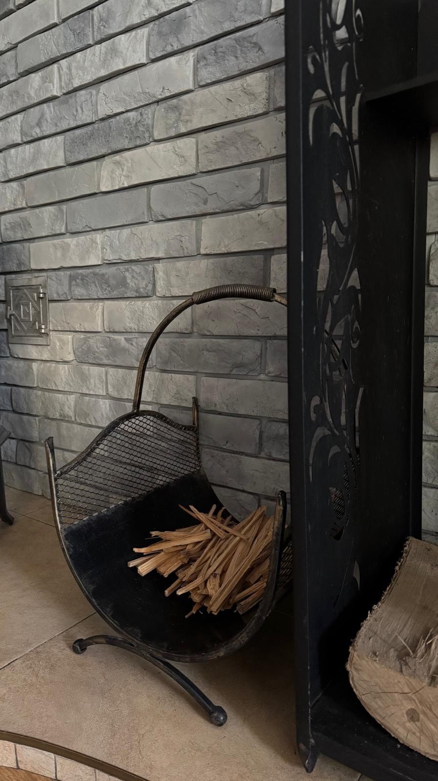 Żeliwny kominek-piec wolnostojący JOTUL