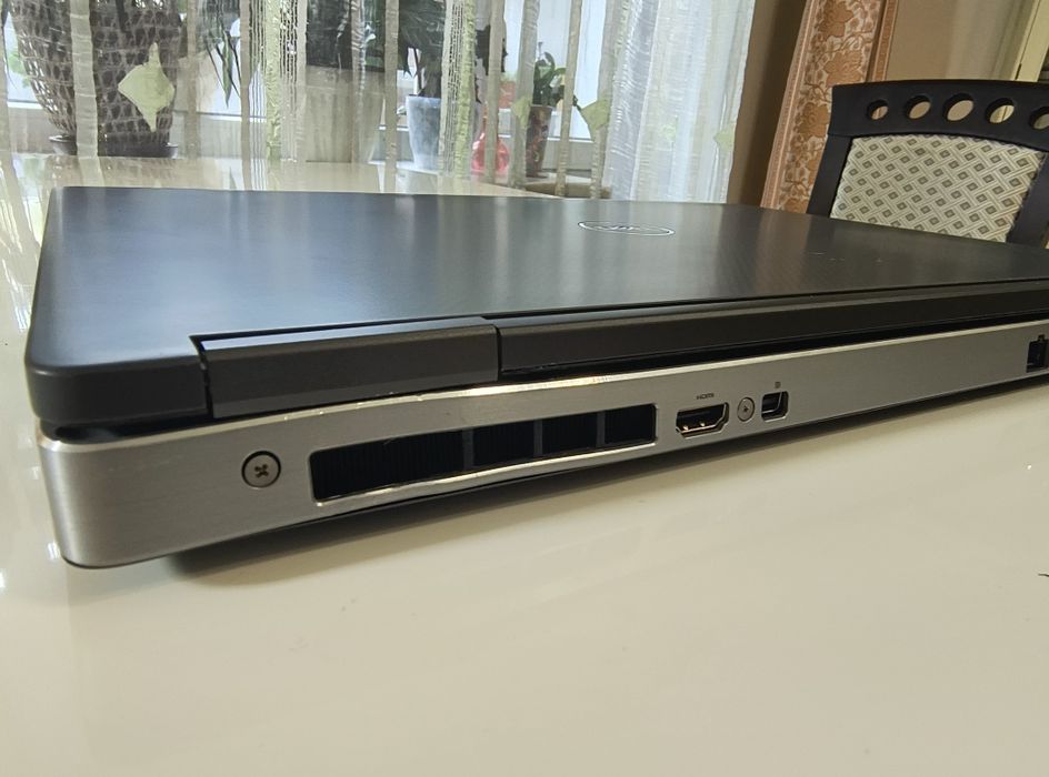 Ноутбук Dell Precision 7740 | 17.3" FHD | i7 / 64 ГБ /512 SSD/RTX 4000
