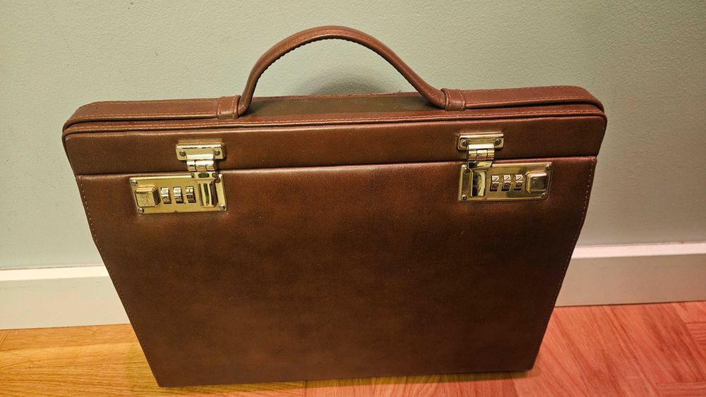 Teczka aktówka dyplomatka