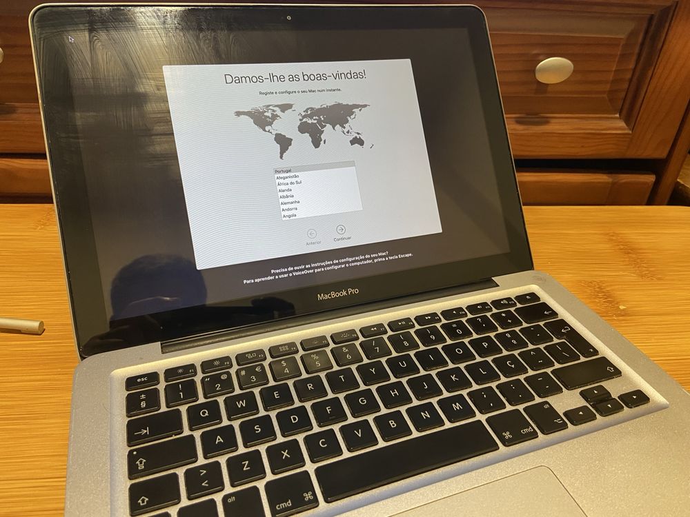 Apple macbook pro 13’ (late 2011) i5 2.4ghz 8gb 256gb