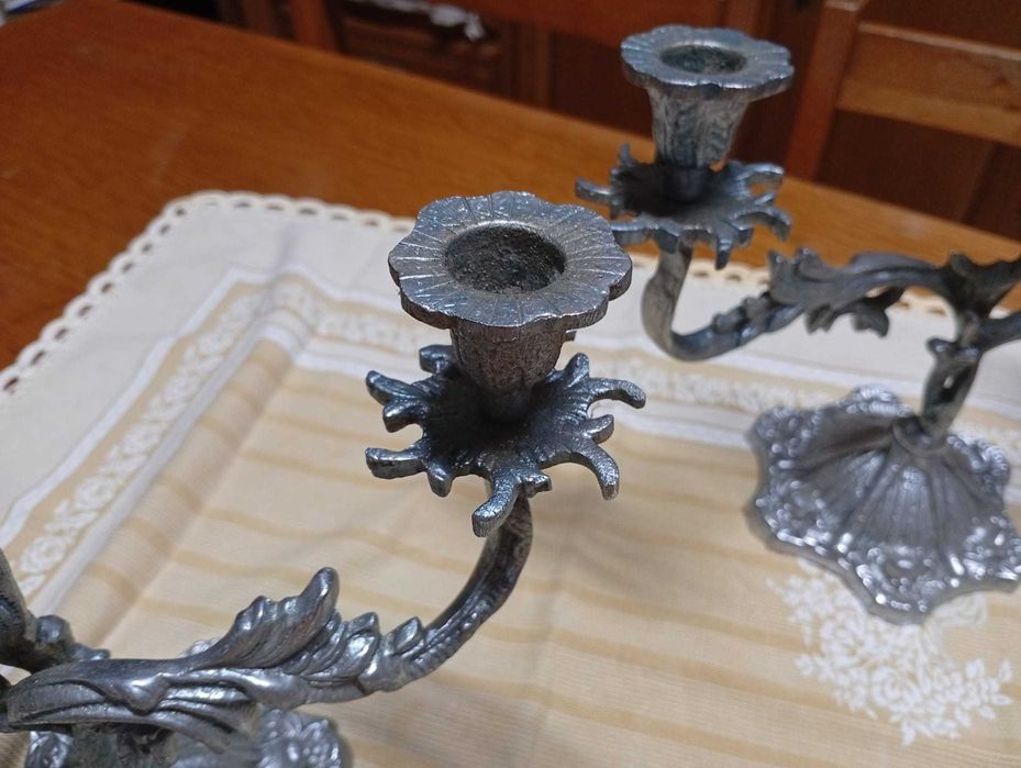 Castiçais para suporte de 3 velas