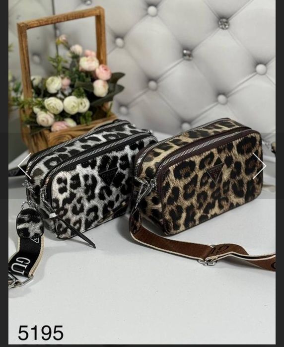 Жіночі клачті, сумочки колір лео