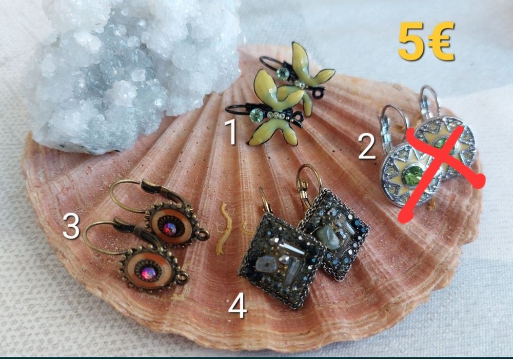 Brincos diversos