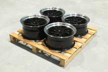 OUTLET! Felgi Japan Racing JR39 19x8,5 + 19x9,5 ET15-35 BLANK Black