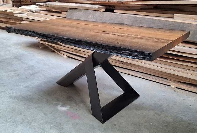 Stolik z blatem drewnianym z czarnego dębu