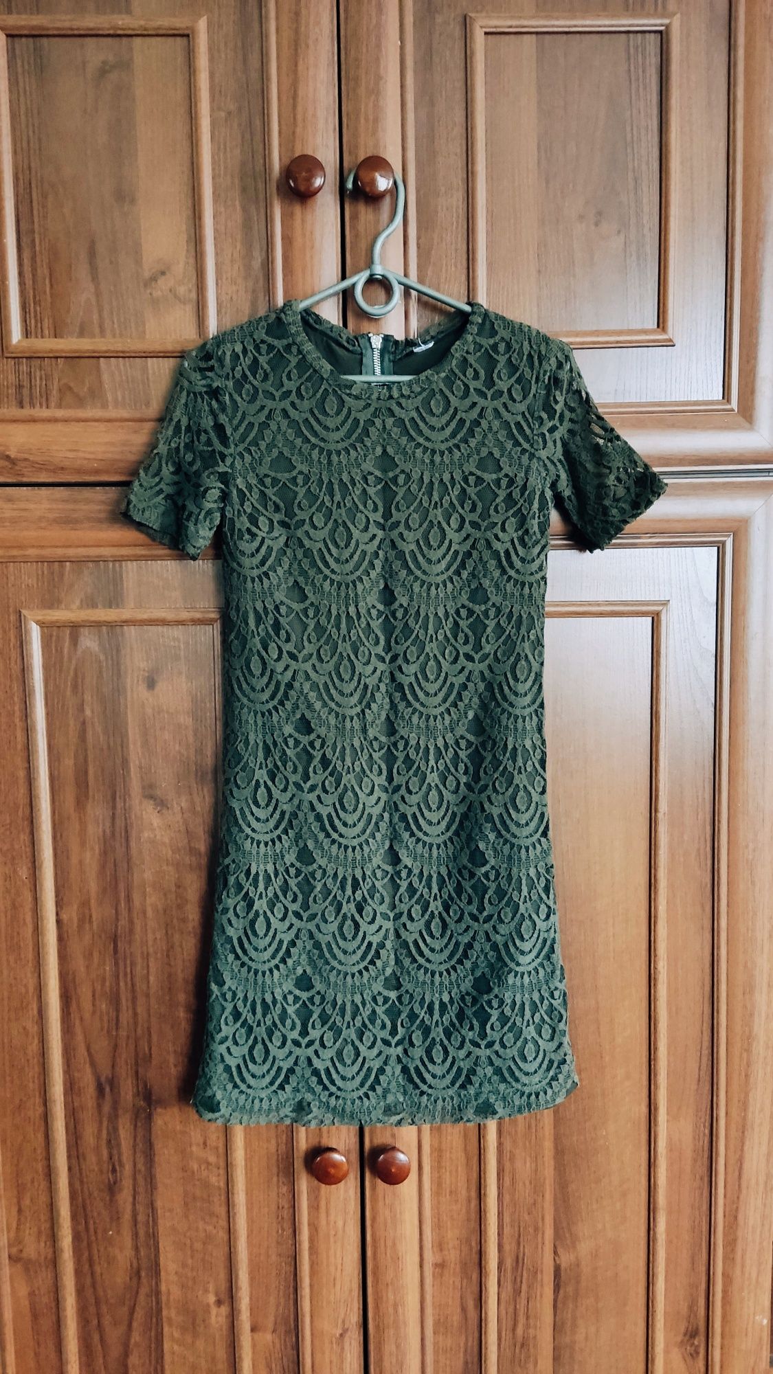 Платье сукня зеленого кольору
