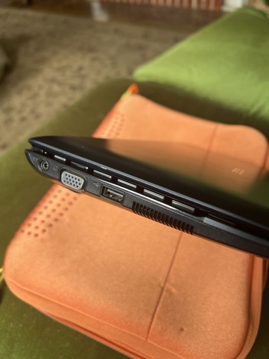 Asus Eee PC Seashell series subnotebook