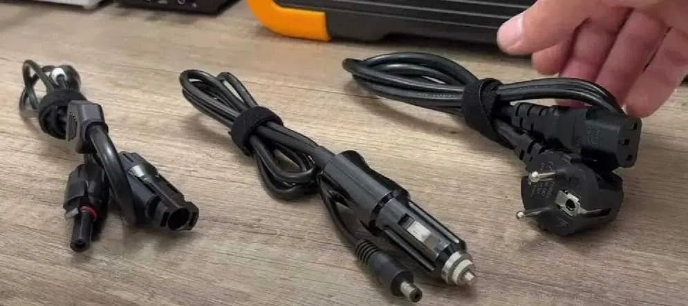 ПРОДАМ Зарядна станція Pecron LiFePO4 / 1800W зарядная станция мощная