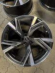 Диски б.у R22 Audi RS6 Original ET19 10.5J 4 шт