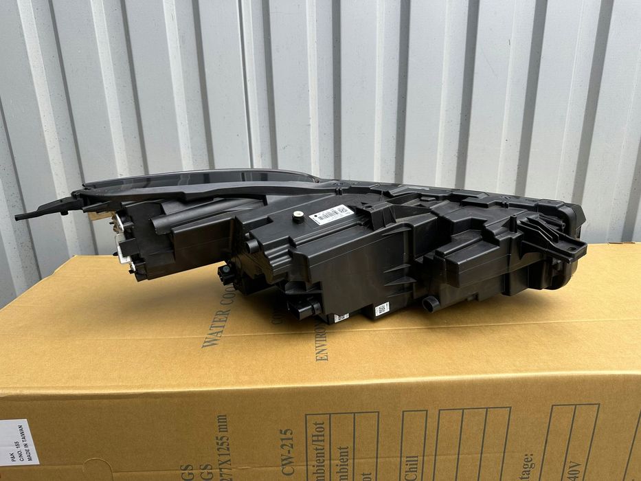 lampa przod przednia ford kuga mk3 lift lifting 2024-2025