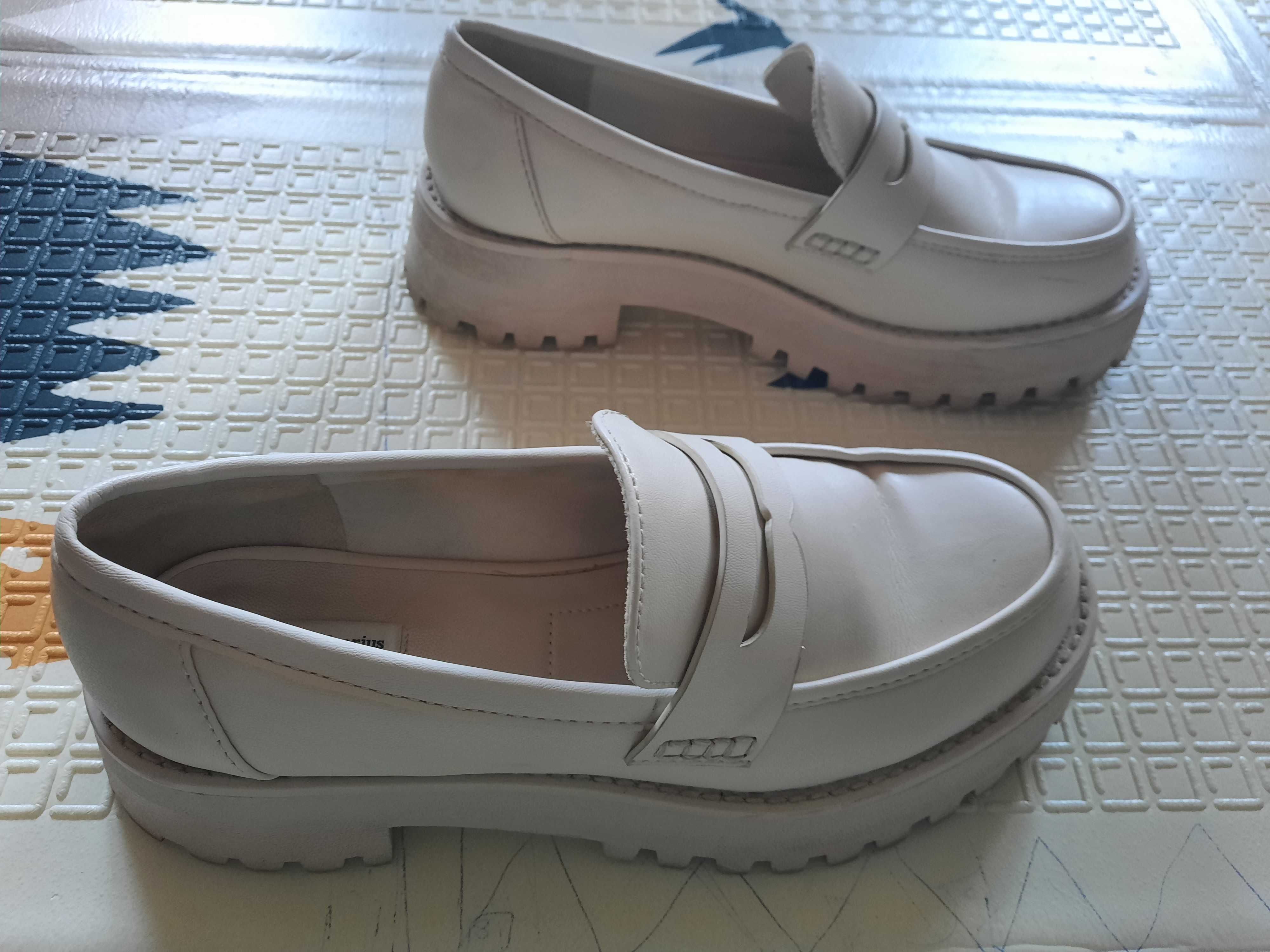 Buty mokasyny Stradivarius rozmiar 38