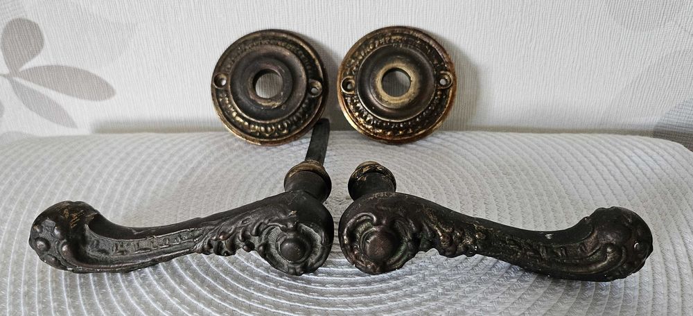 Stara klamka mosiężna mosiądz stare drzwi oryginał 0,9 kg