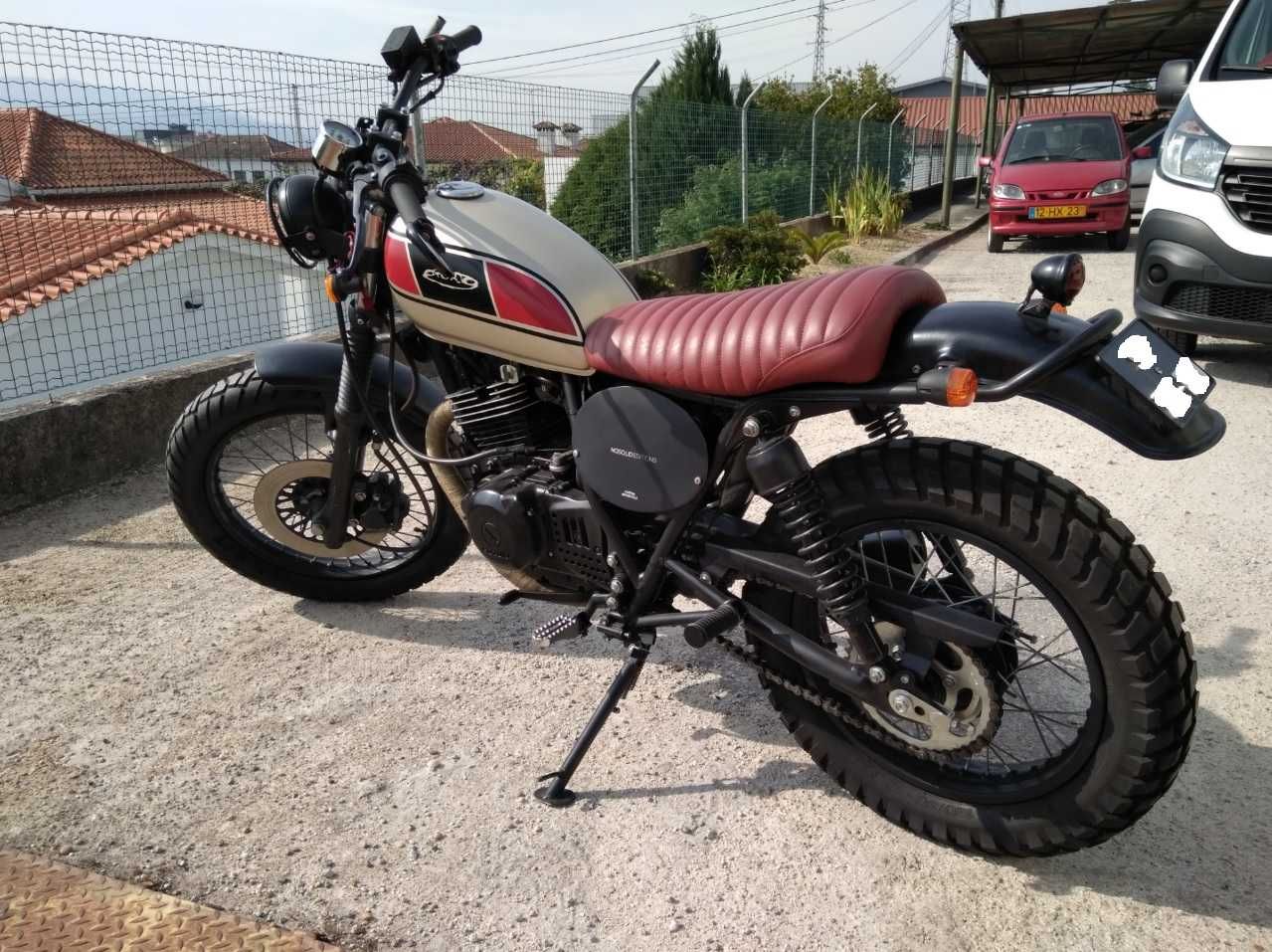 Suzuki GN 250cc Café Racer