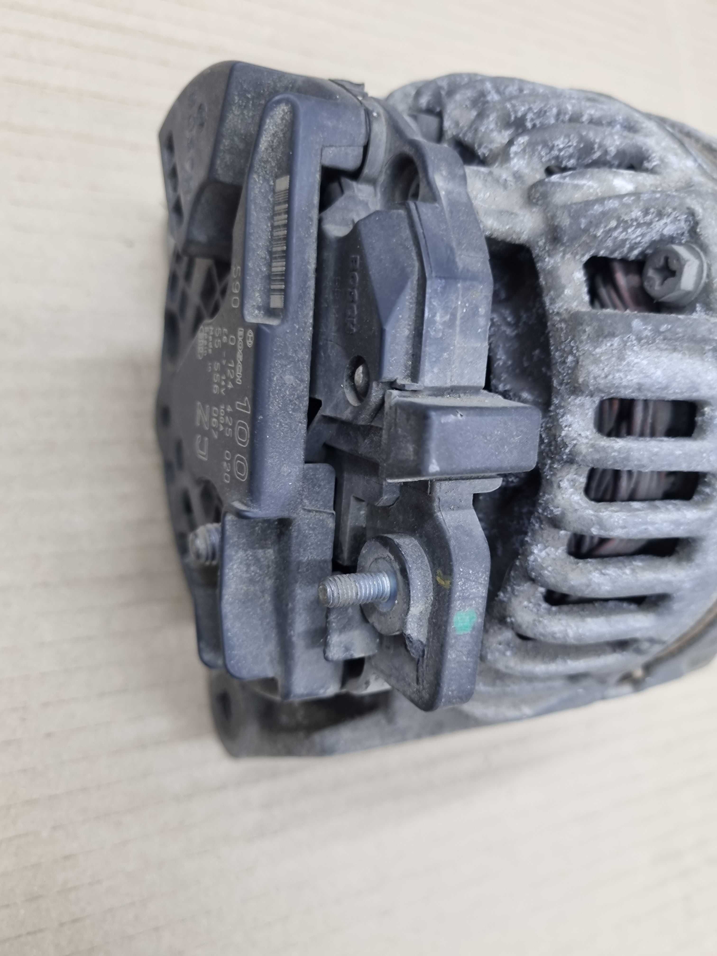 Alternator Opel Astra H Zafira B Z16XEP ZJ 100 Amper