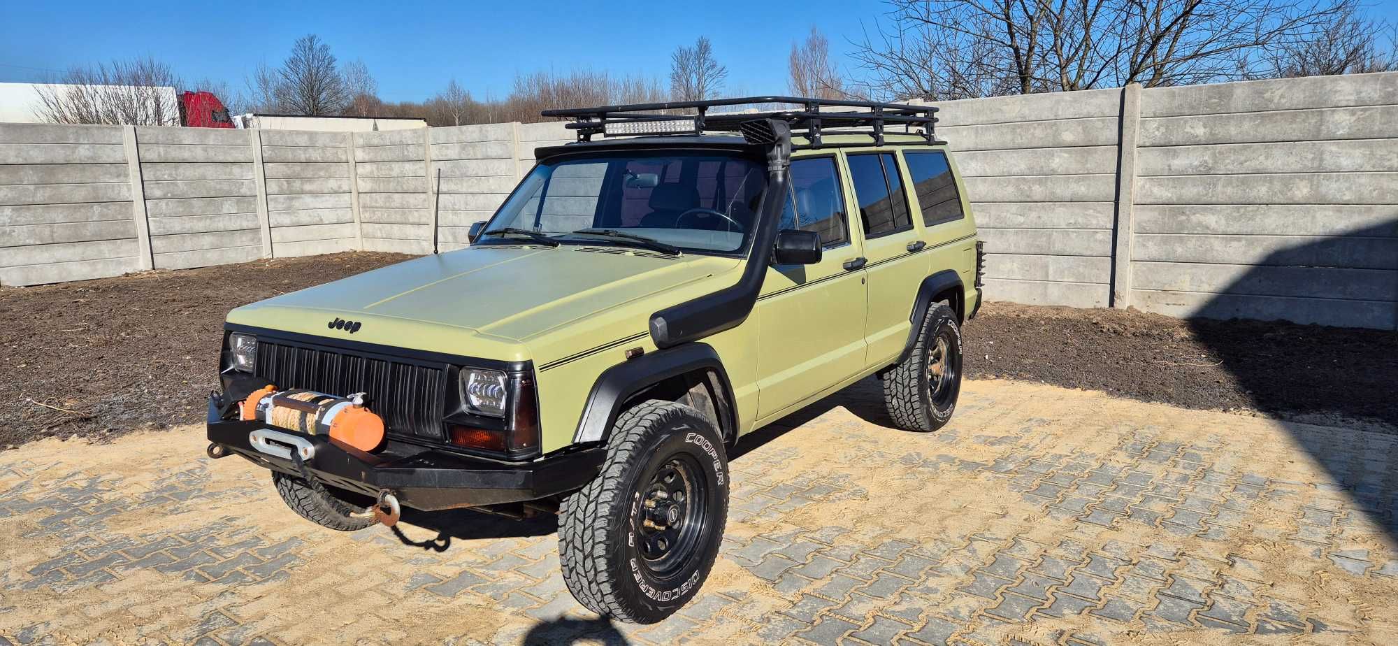 Jeep Cherokee 4.0 z gazem